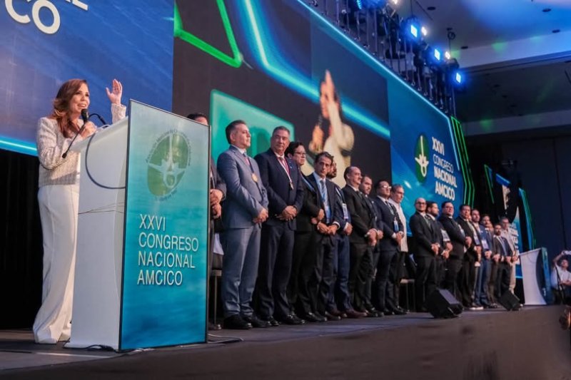 🩺 ¡Cancún reúne a especialistas de talla internacional que están transformando la cirugía de column