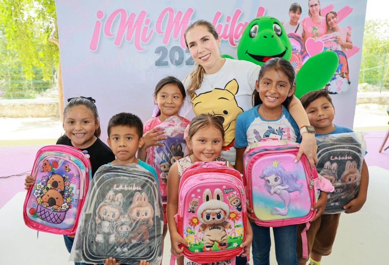 Más de 4 mil estudiantes de Isla Mujeres recibirán mochilas gratuitas para el regreso