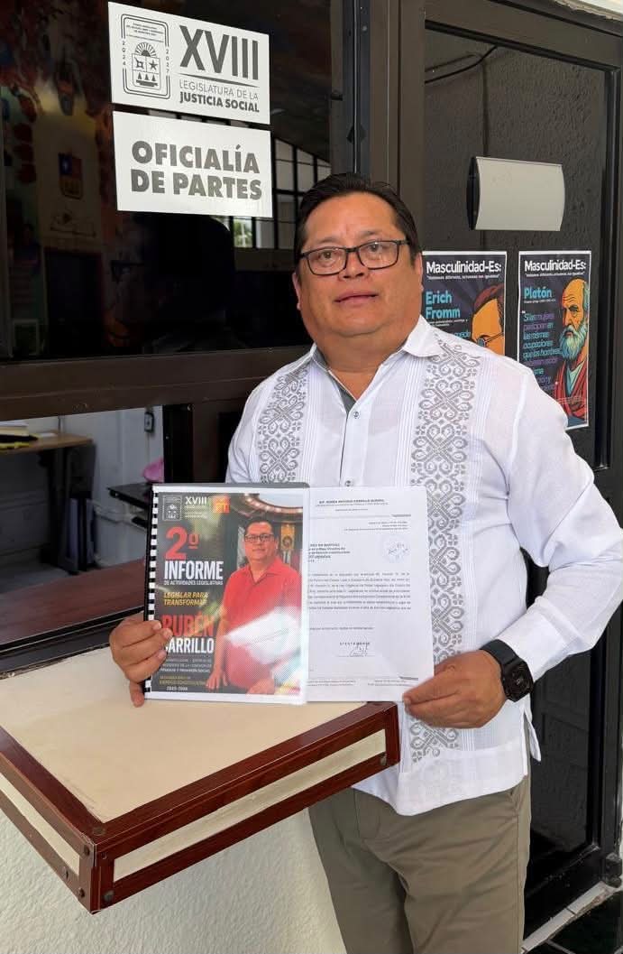 Rubén Carrillo entrega informe y envía señales para 2027