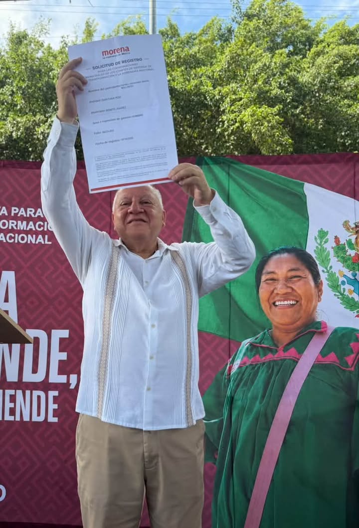 Rafa Marín se apoya en los fundadores y llama a reivindicar las raíces de Morena en Cancún.