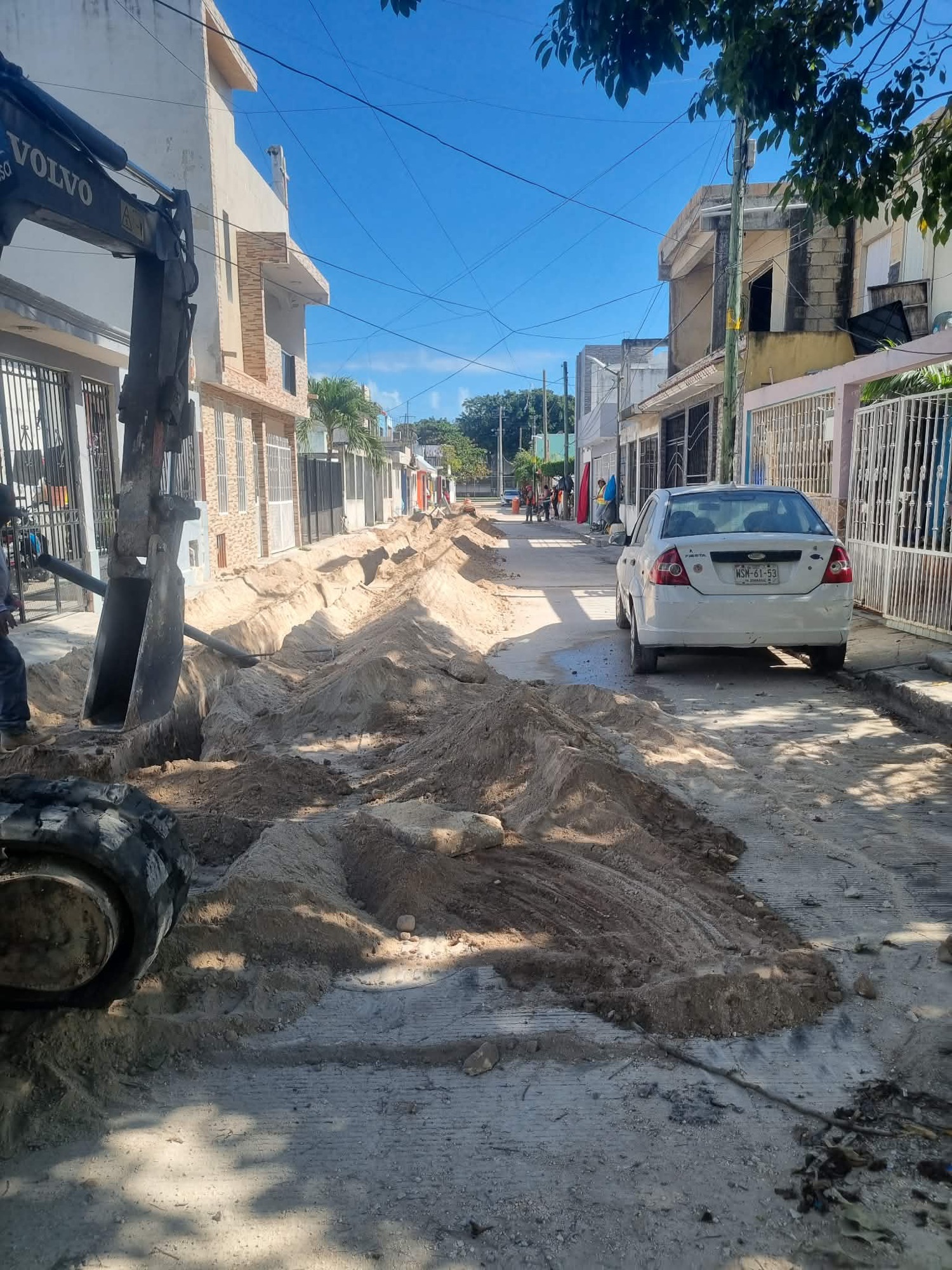 Calles rotas, autoridades ausentes: crónica del abandono en las Regiones 91 y 92