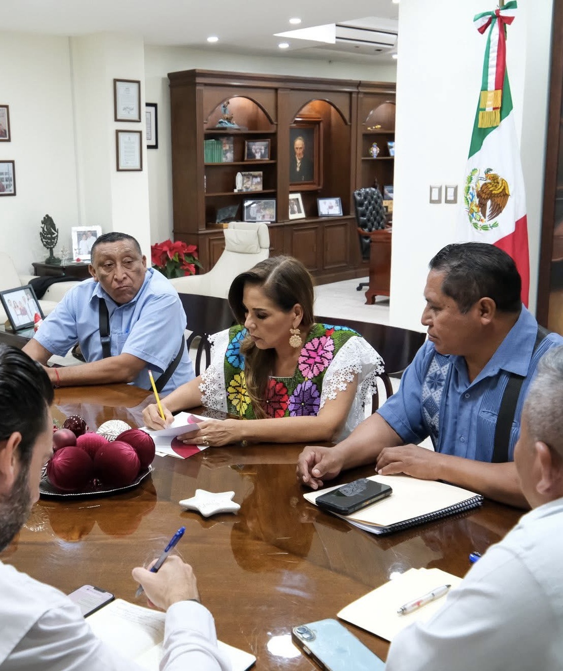 Cuando la política vuelve a la milpa