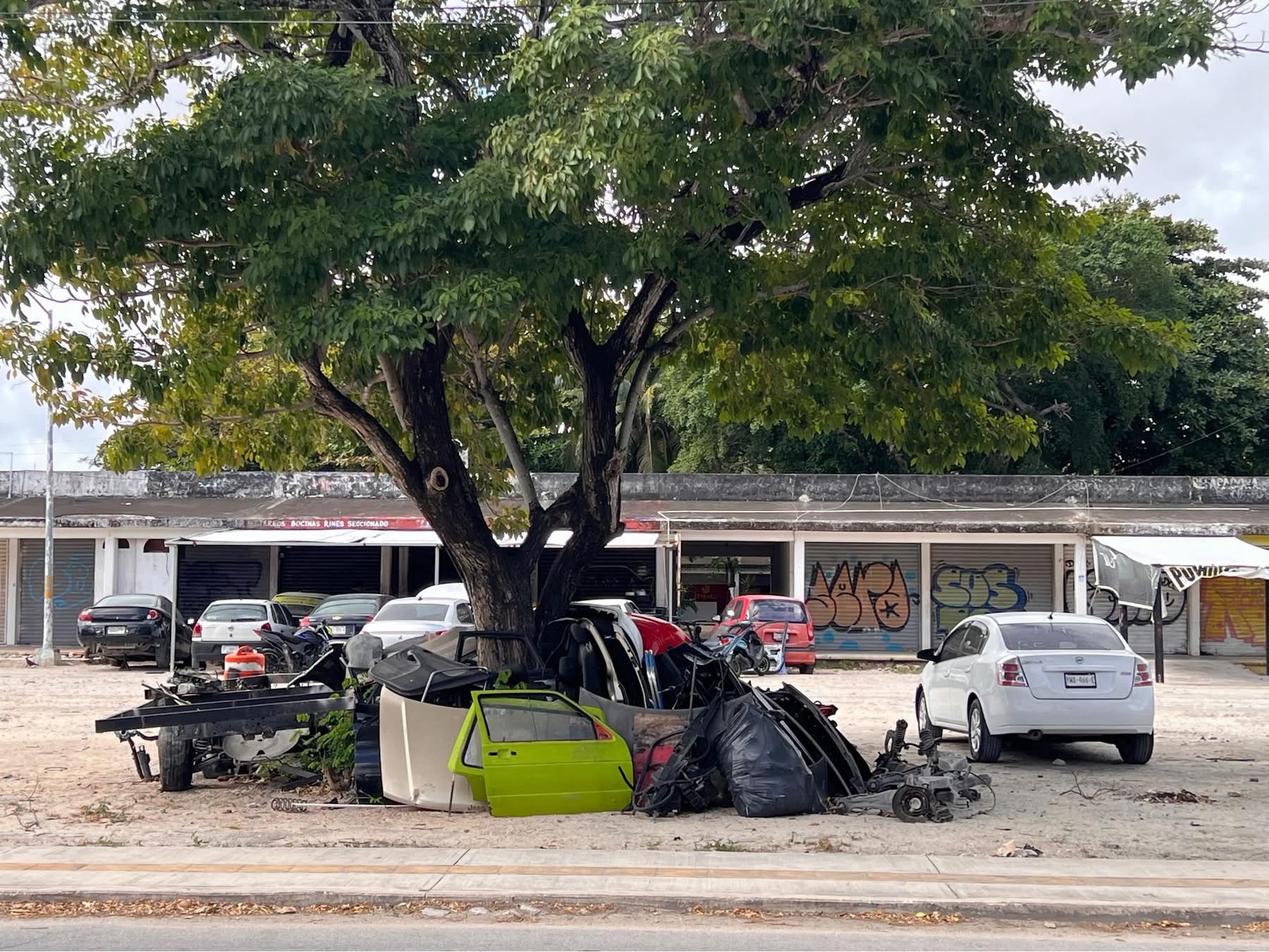 Del discurso a la chatarra: el mercado que el Ayuntamiento de Cancún dejó morir