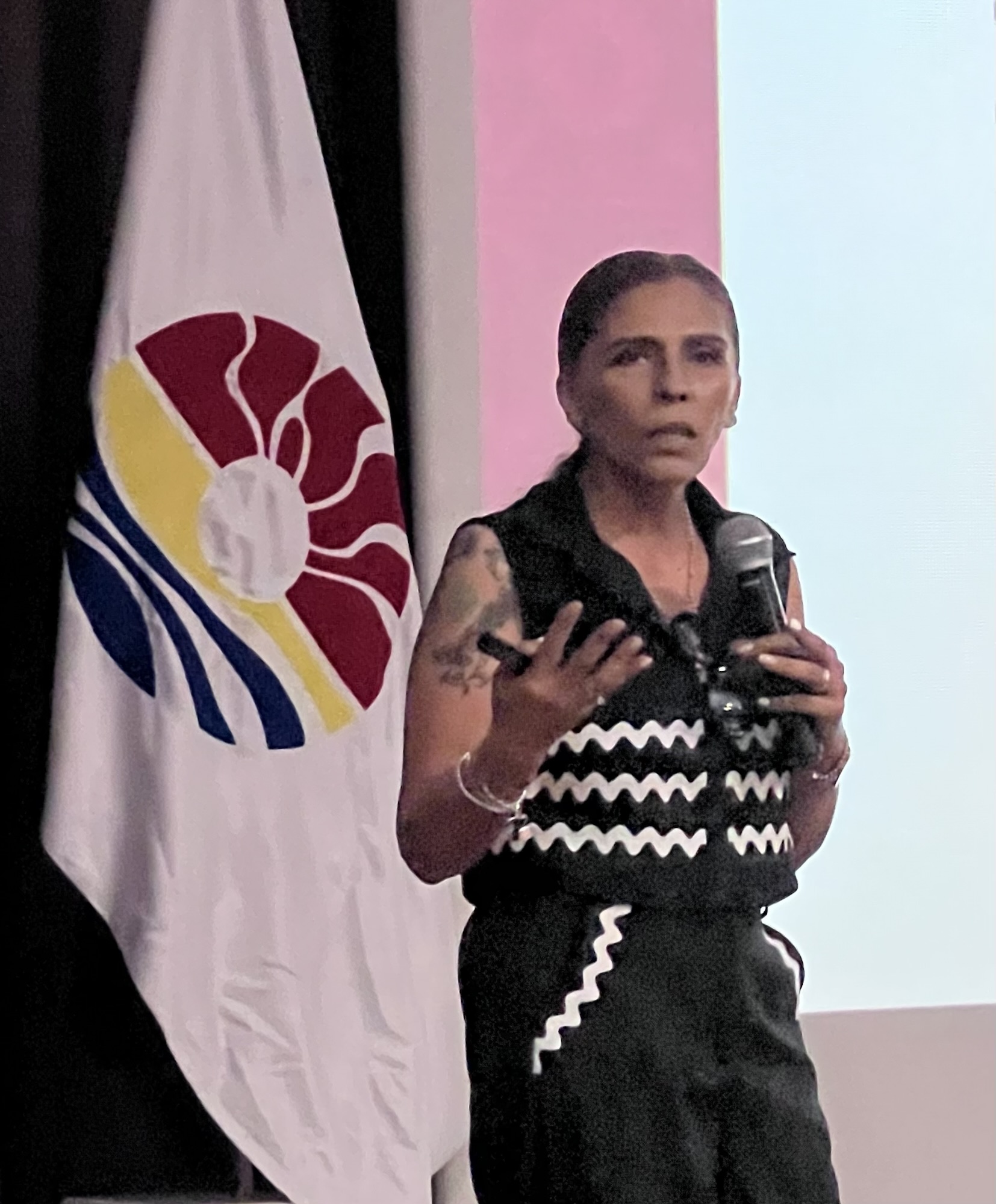 El IMCA abre el micrófono, pero ¿abrirá centros para las familias?