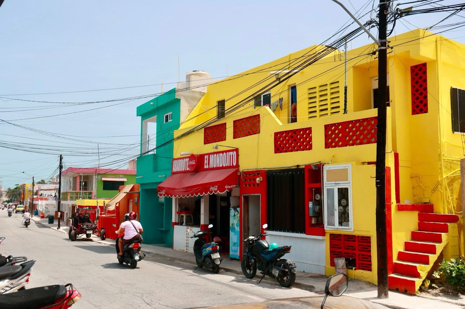 Isla Mujeres se pinta de identidad: cuando el color también construye pertenencia