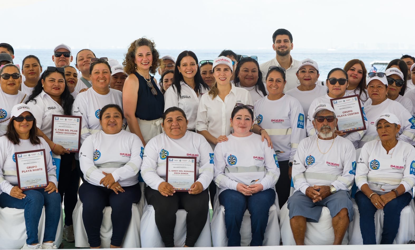 Playa Norte y Playa Centro conservan la Bandera Blue Flag; un reconocimiento al esfuerzo diario por cuidar el mar de Isla Mujeres