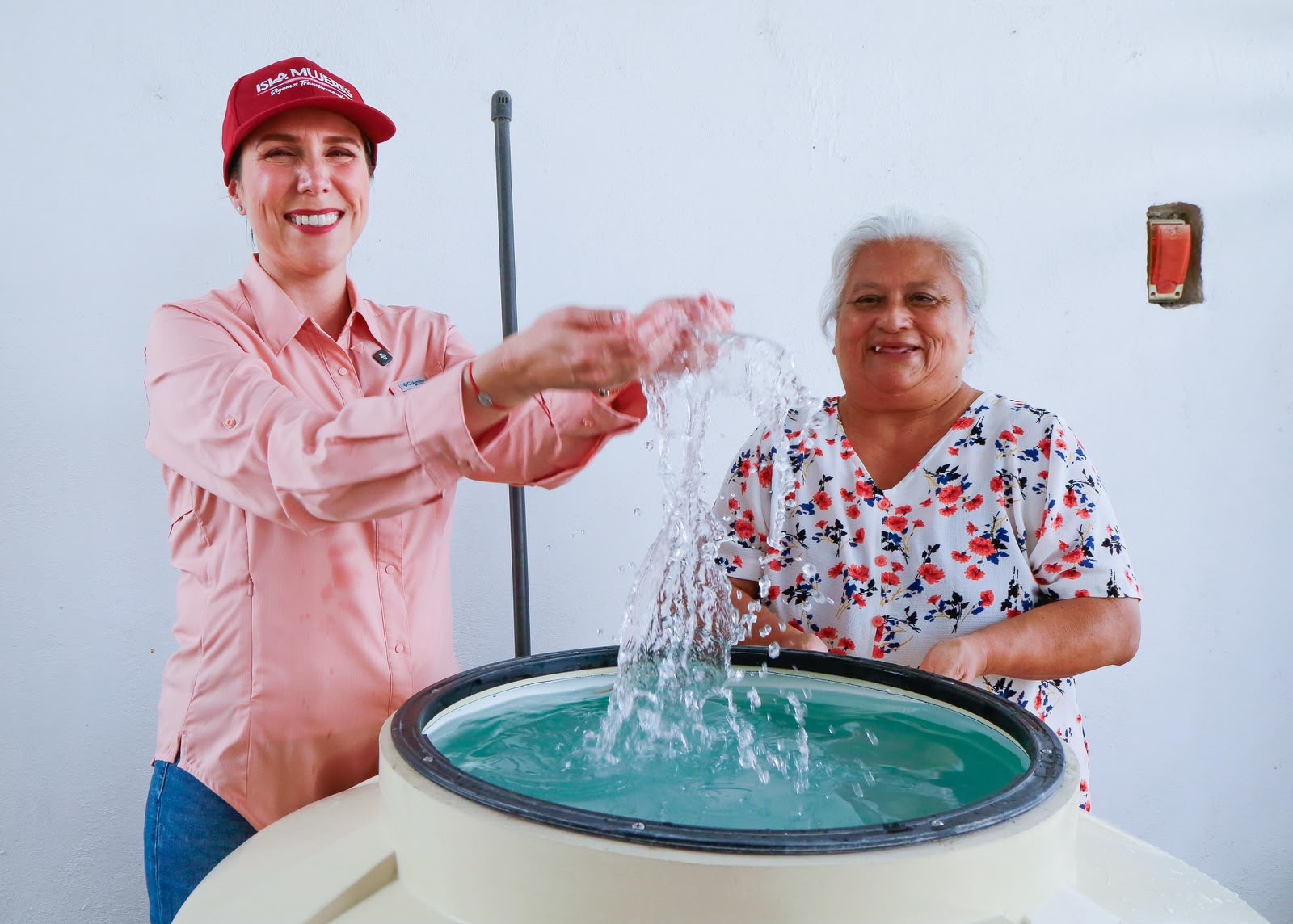 Agua potable llega a miles de familias de Ciudad Mujeres; programa municipal atiende una necesidad básica