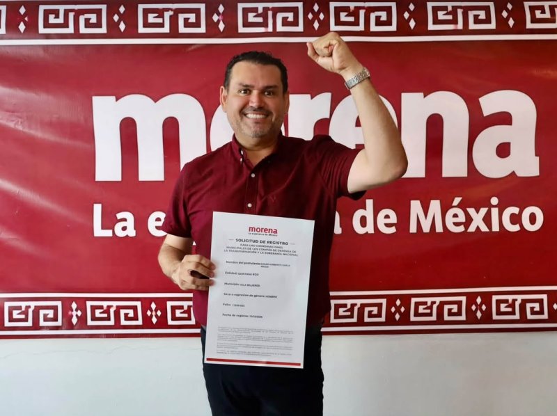 Edgar Gasca Arceo formaliza su registro para buscar la Coordinación Municipal de Morena en Isla